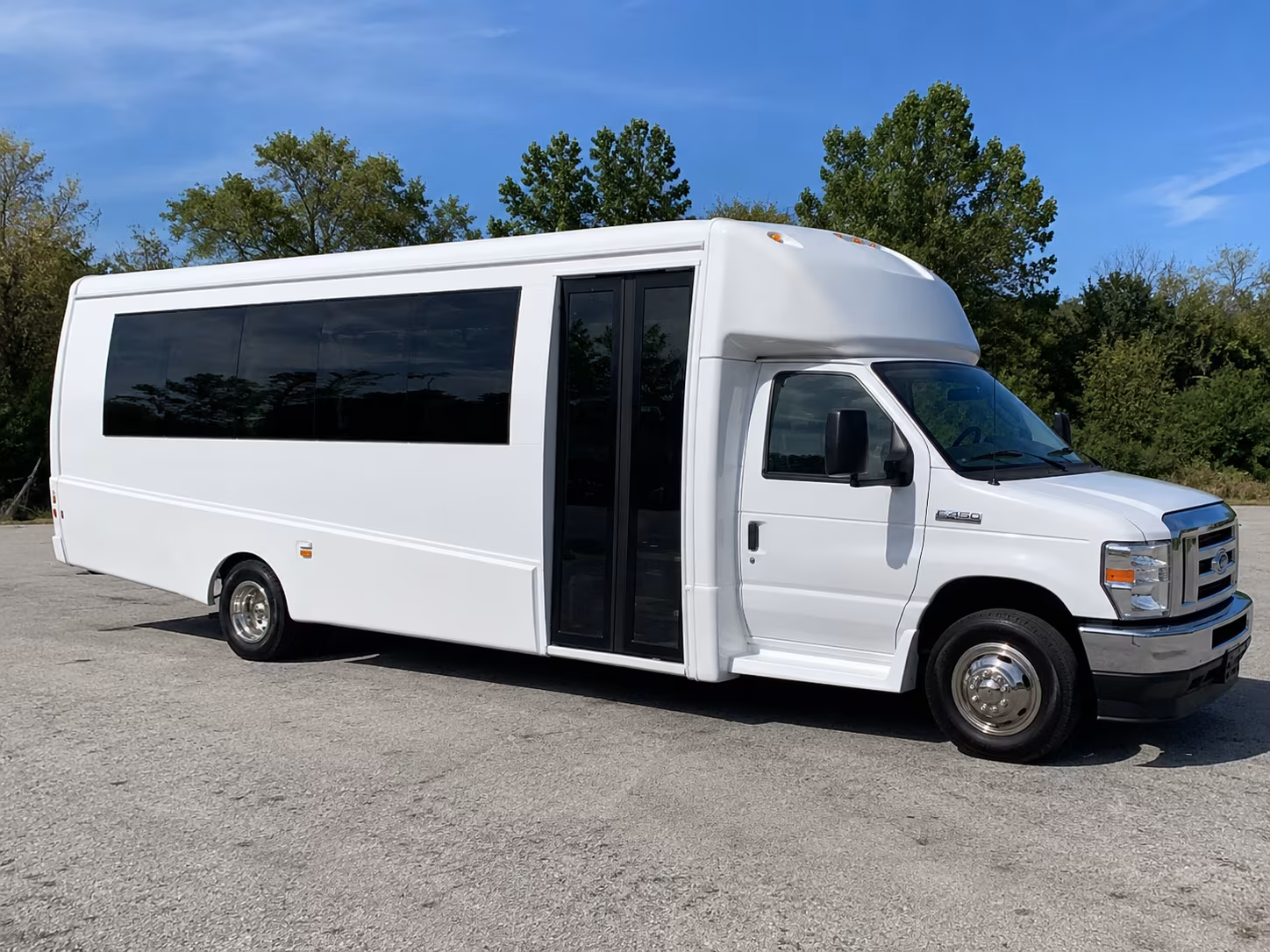 bus rentals for corporate retreats and team offsite travel from new york