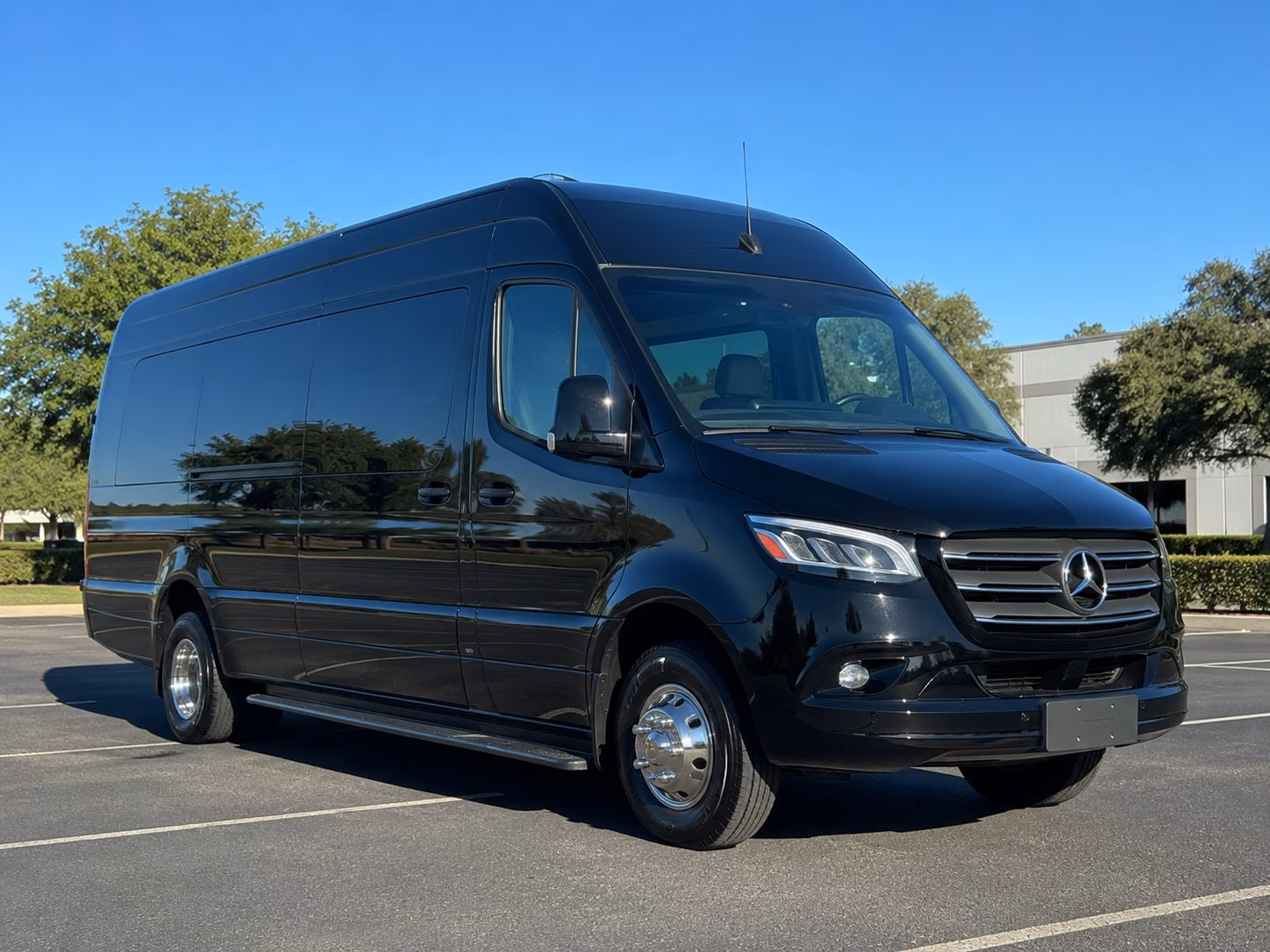 executive sprinter vans and minibuses for vip convention delegations