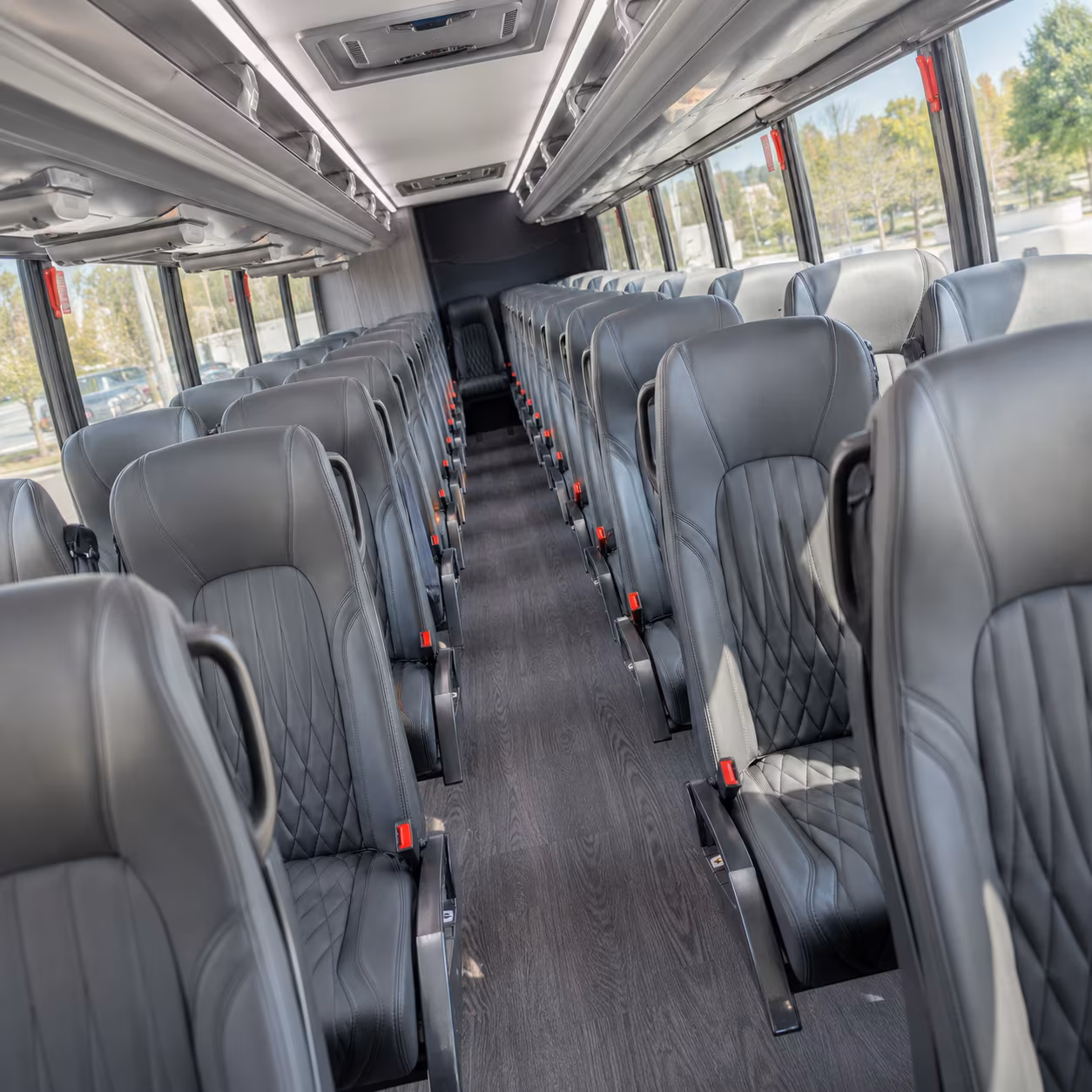minibus rentals for small prom groups heading into new york city