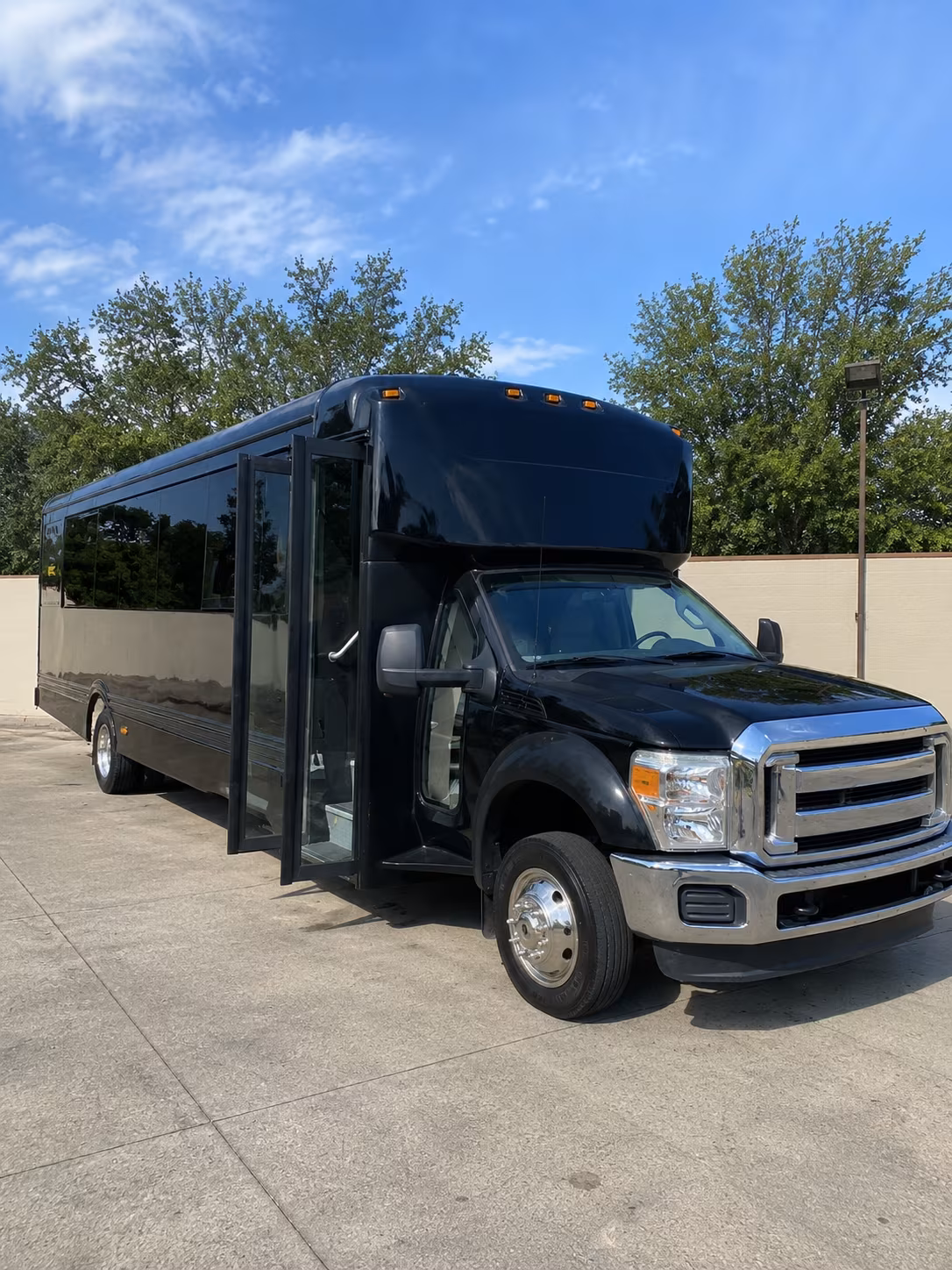 new york 20 passenger party bus