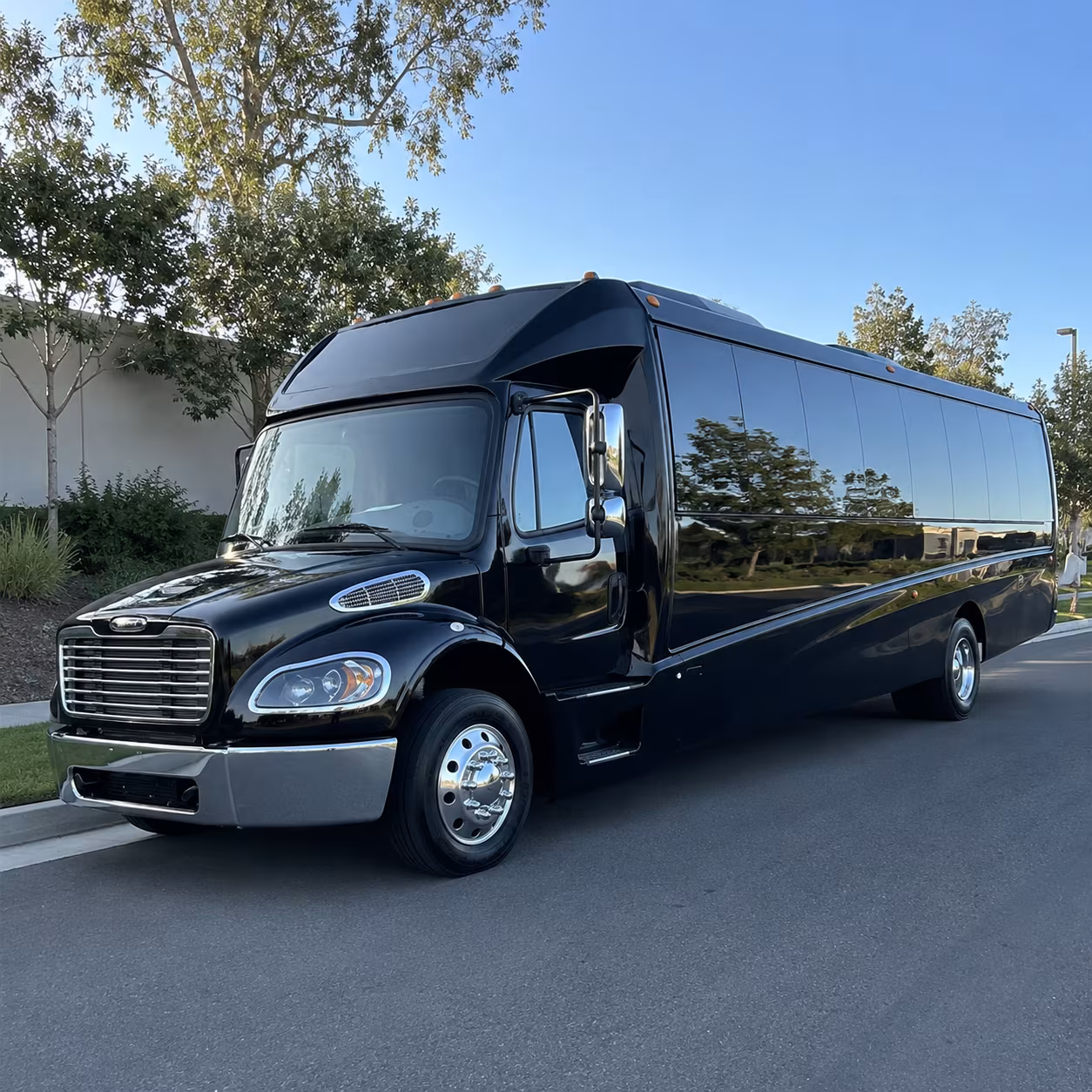 new york 30 passenger minibus