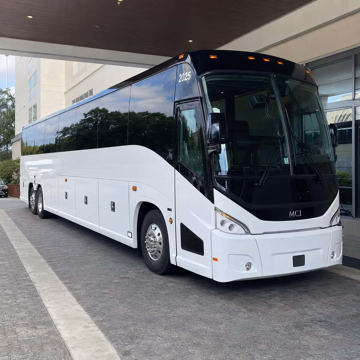 new york 54 passenger charter bus